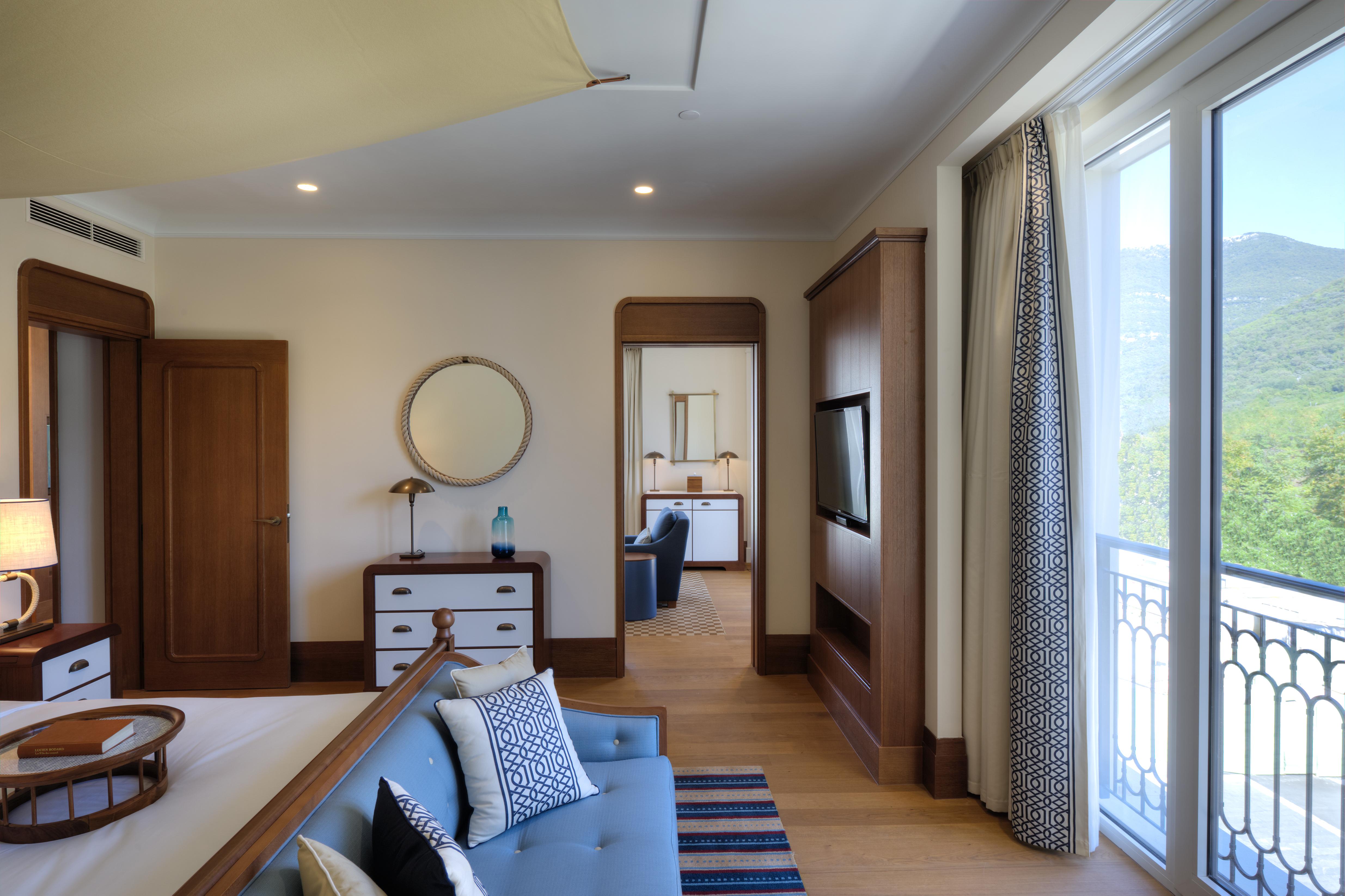 Regent Porto Montenegro ติวัต ภายนอก รูปภาพ A suite at the hotel