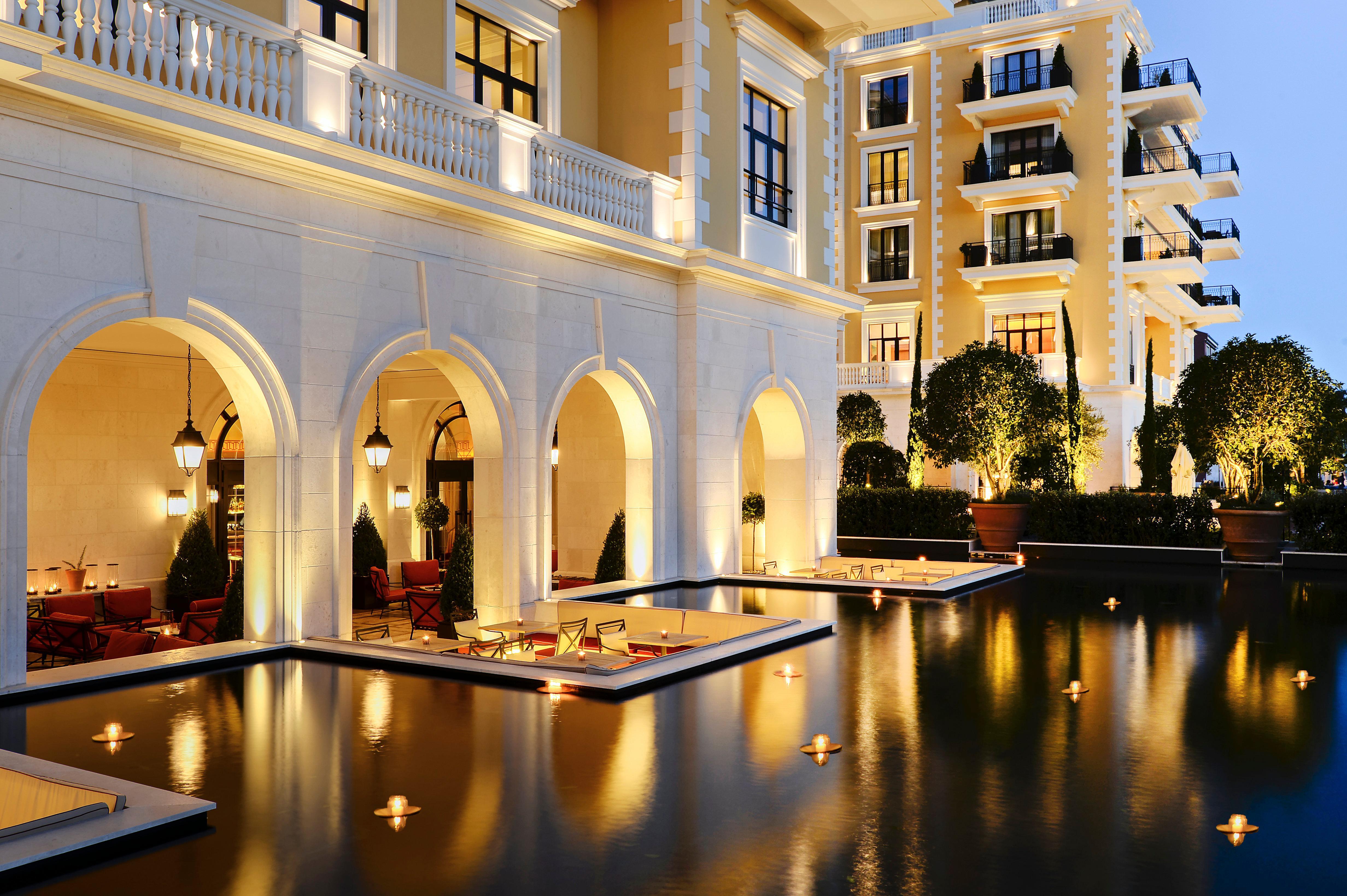 Regent Porto Montenegro ติวัต ภายนอก รูปภาพ The E&O 87 Club