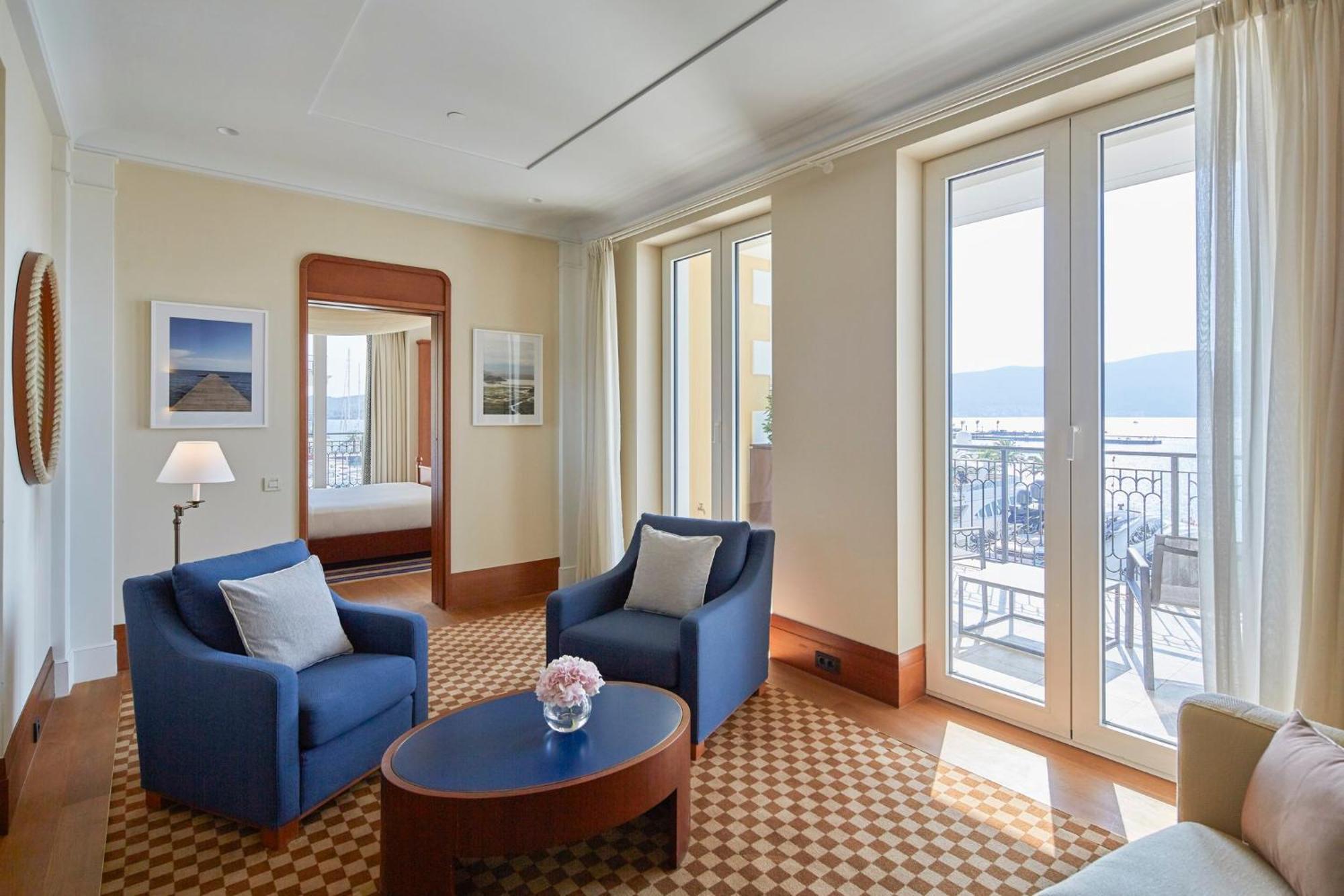 Regent Porto Montenegro ติวัต ภายนอก รูปภาพ A suite at the InterContinental Geneva