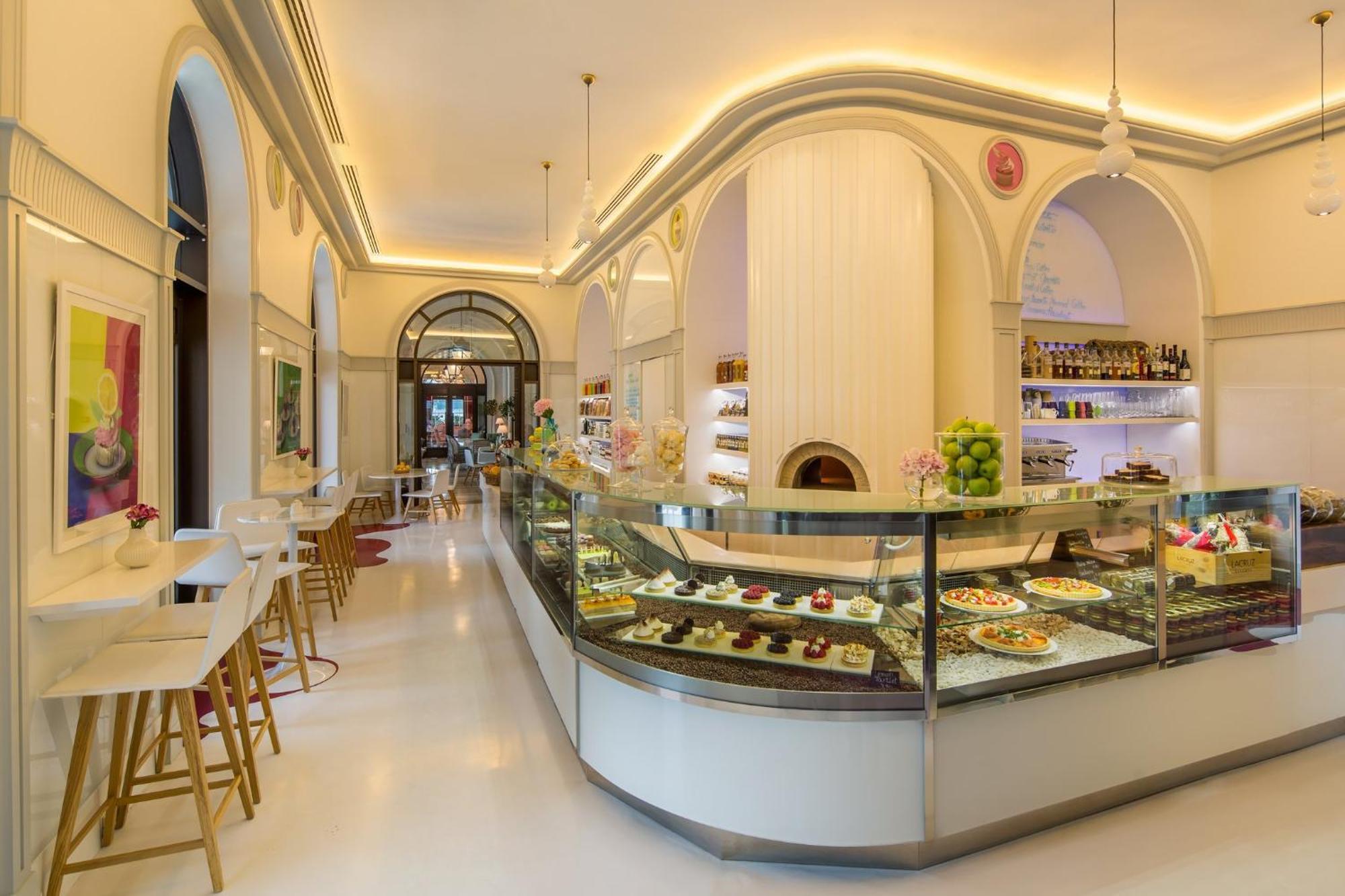 Regent Porto Montenegro ติวัต ภายนอก รูปภาพ The interior of the restaurant