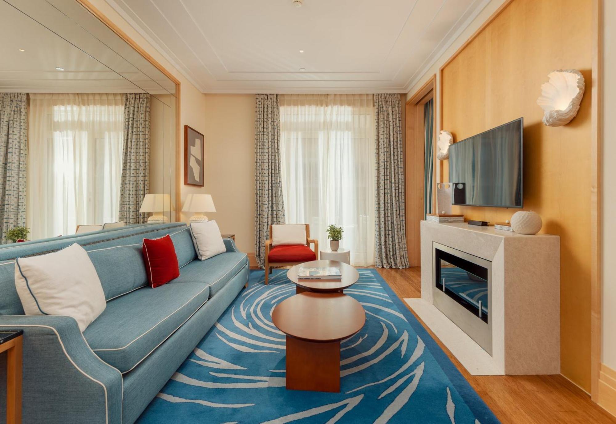 Regent Porto Montenegro ติวัต ภายนอก รูปภาพ Living room