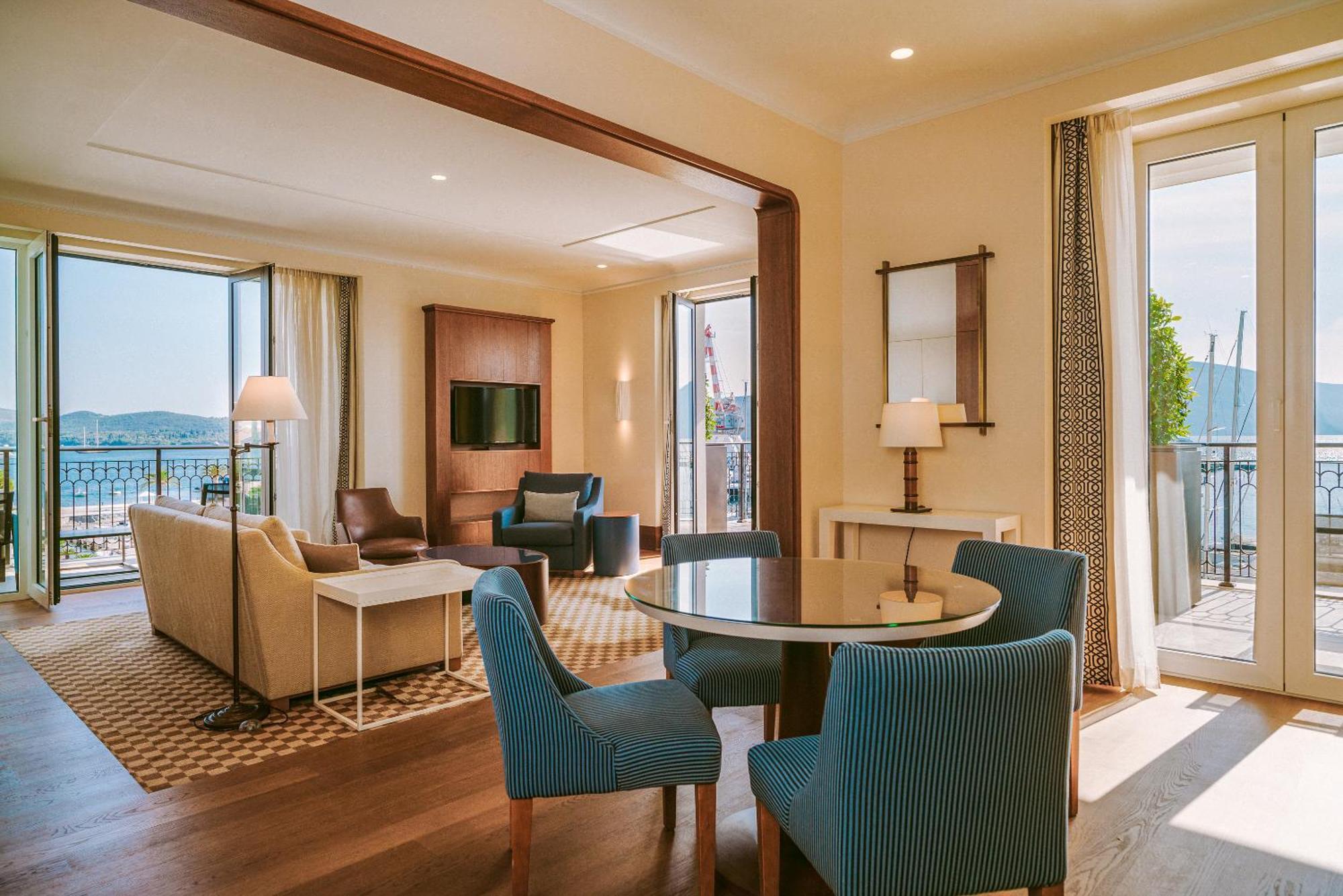 Regent Porto Montenegro ติวัต ภายนอก รูปภาพ A suite at the InterContinental